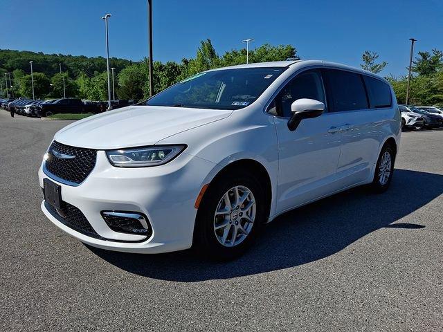 used 2023 Chrysler Pacifica car, priced at $25,995