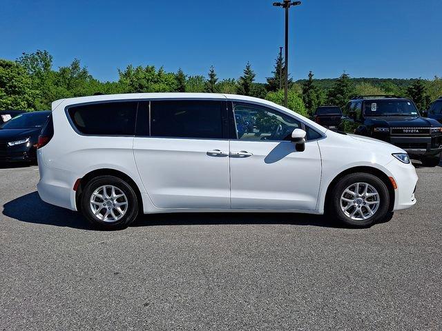 used 2023 Chrysler Pacifica car, priced at $25,995