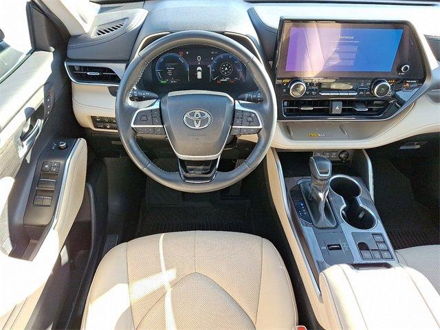 used 2024 Toyota Highlander car, priced at $48,895