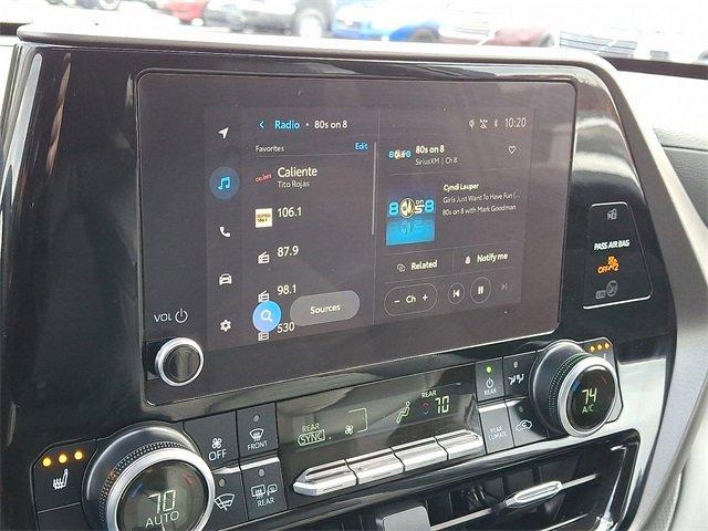 used 2024 Toyota Highlander car, priced at $39,990