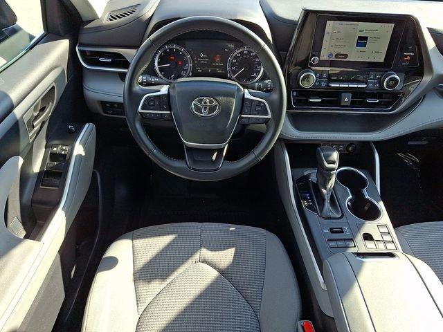 used 2023 Toyota Highlander car, priced at $37,995