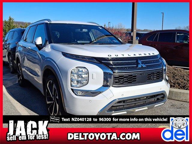used 2022 Mitsubishi Outlander car, priced at $25,595