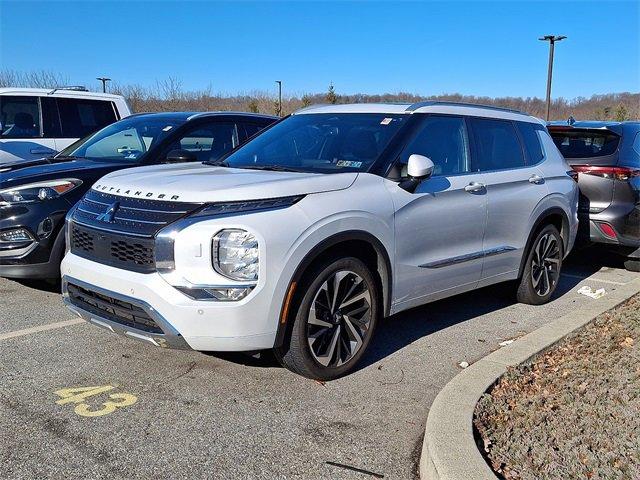 used 2022 Mitsubishi Outlander car, priced at $25,595