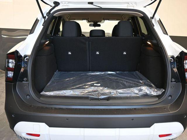 new 2025 Nissan Kicks car, priced at $26,019