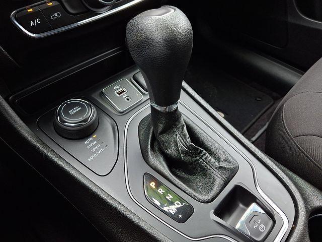 used 2019 Jeep Cherokee car, priced at $14,999