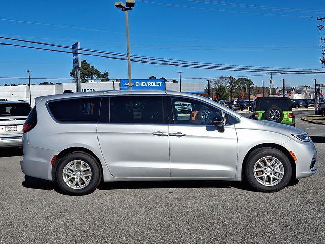 new 2026 Chrysler Pacifica car, priced at $42,079