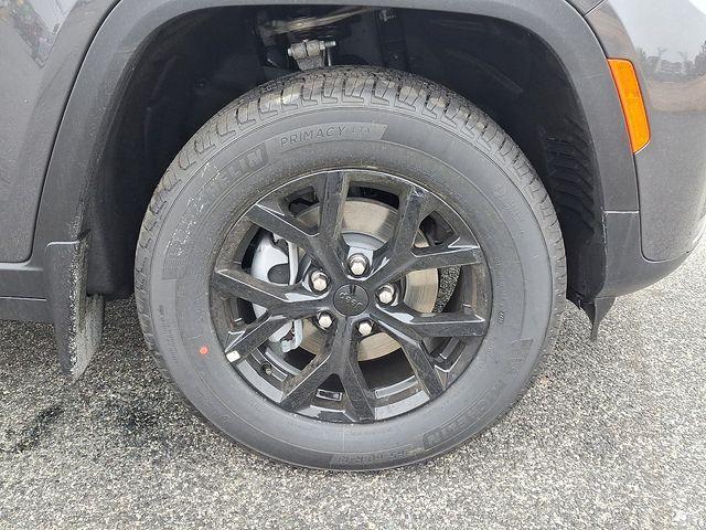 new 2026 Jeep Grand Cherokee car, priced at $49,050