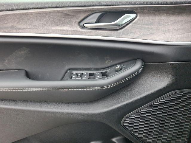 new 2026 Jeep Grand Cherokee car, priced at $49,050