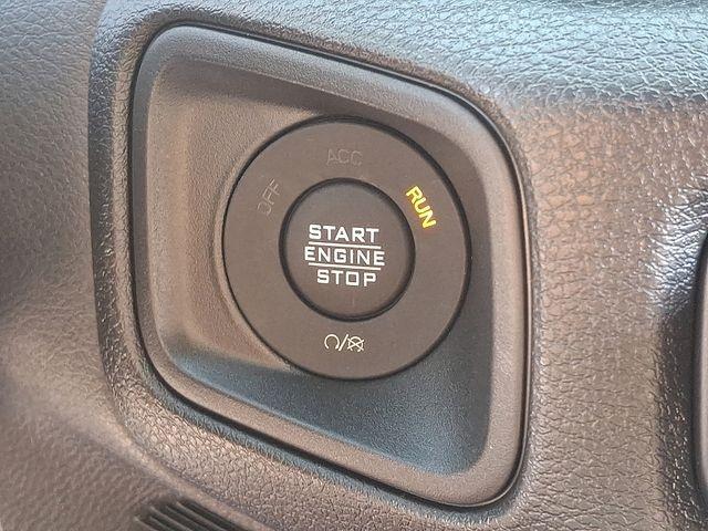 new 2025 Jeep Wrangler car, priced at $43,891