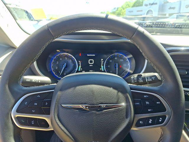 used 2024 Chrysler Pacifica car, priced at $28,345