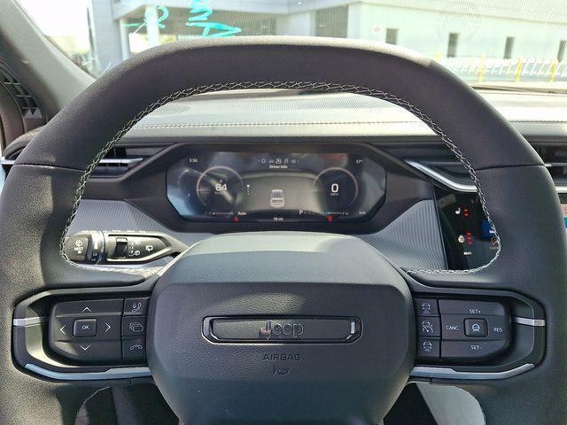 new 2026 Jeep Cherokee car, priced at $41,090
