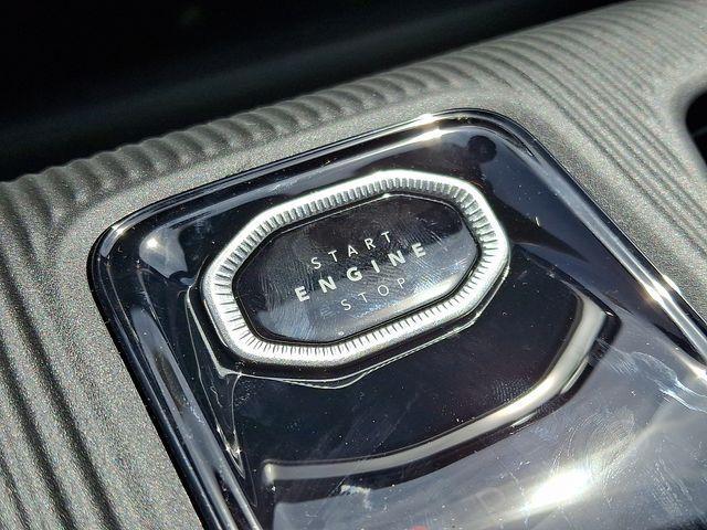 new 2026 Jeep Cherokee car, priced at $41,090