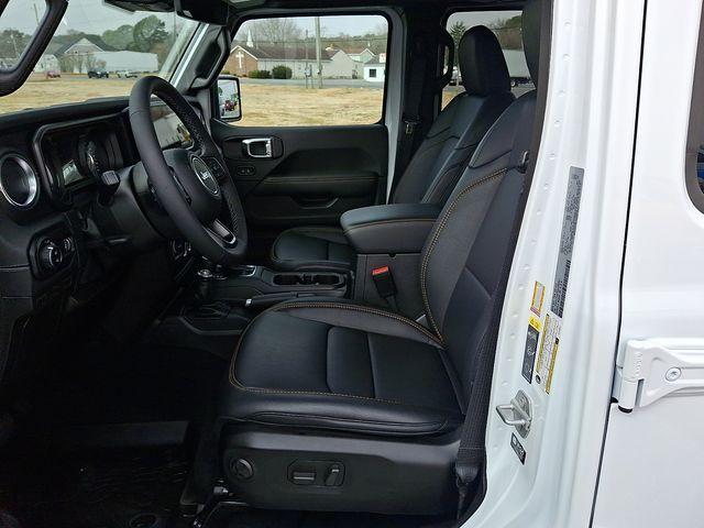 used 2025 Jeep Gladiator car, priced at $42,999