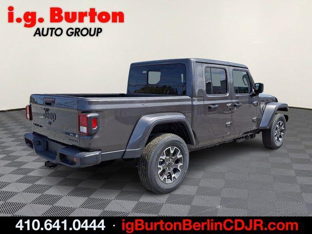 new 2026 Jeep Gladiator car, priced at $46,900