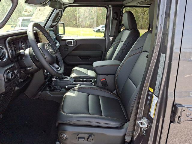 new 2026 Jeep Gladiator car, priced at $46,900
