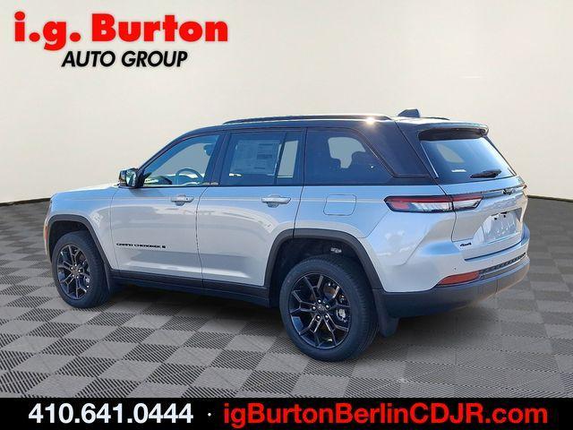 new 2025 Jeep Grand Cherokee car, priced at $45,990