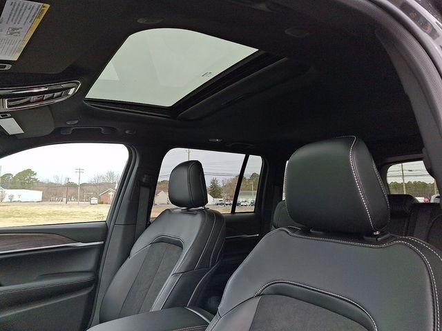 new 2026 Jeep Grand Cherokee car, priced at $48,750