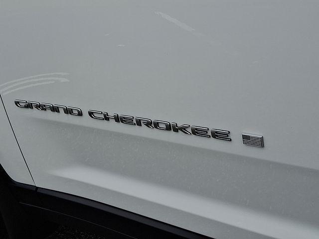 new 2025 Jeep Grand Cherokee car, priced at $42,102