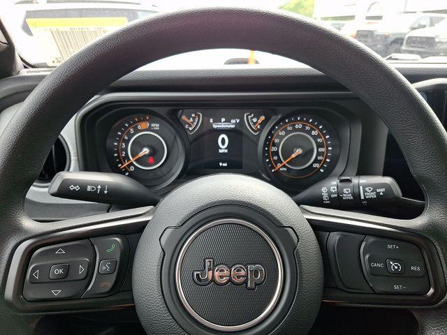 new 2026 Jeep Wrangler car, priced at $43,385