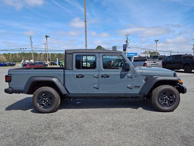 new 2026 Jeep Gladiator car, priced at $37,140