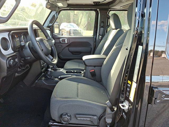 new 2026 Jeep Gladiator car, priced at $39,035