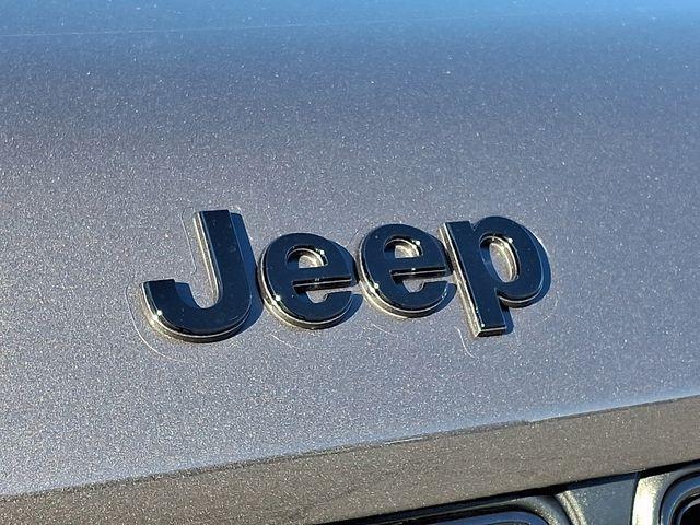 new 2025 Jeep Grand Cherokee L car, priced at $41,926