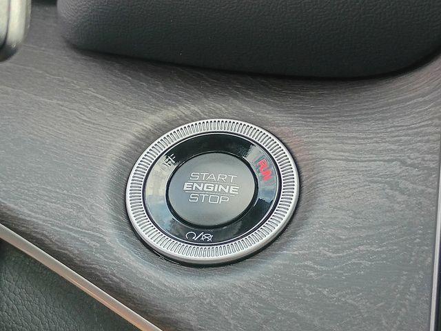 new 2025 Jeep Grand Cherokee car, priced at $46,808