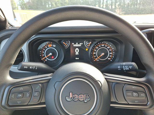 new 2026 Jeep Wrangler car, priced at $43,458