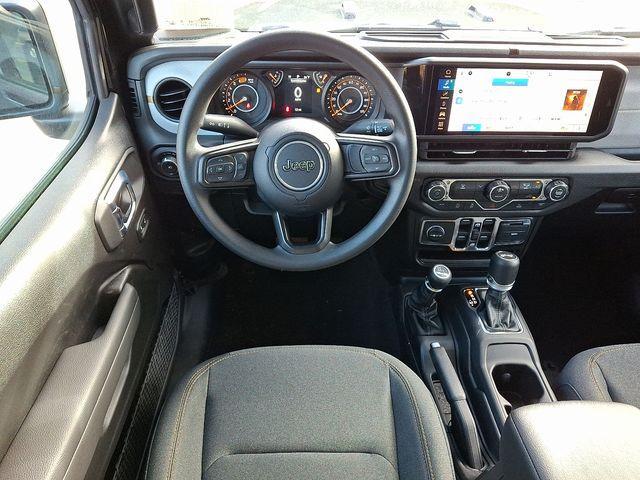 new 2026 Jeep Wrangler car, priced at $43,458