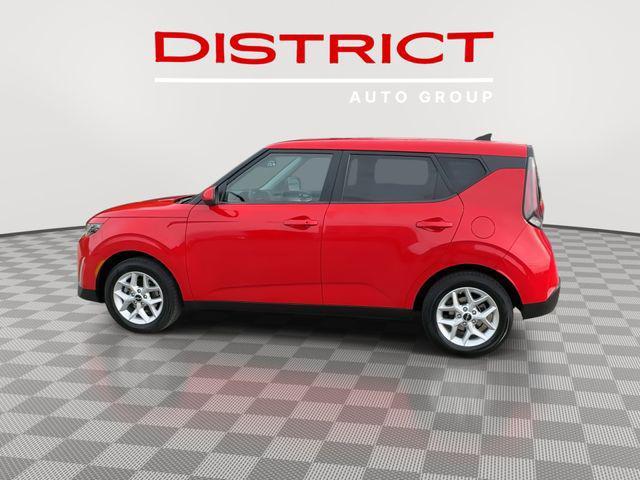 used 2024 Kia Soul car, priced at $16,390