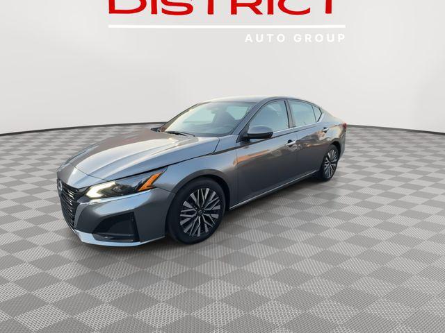 used 2023 Nissan Altima car, priced at $17,950