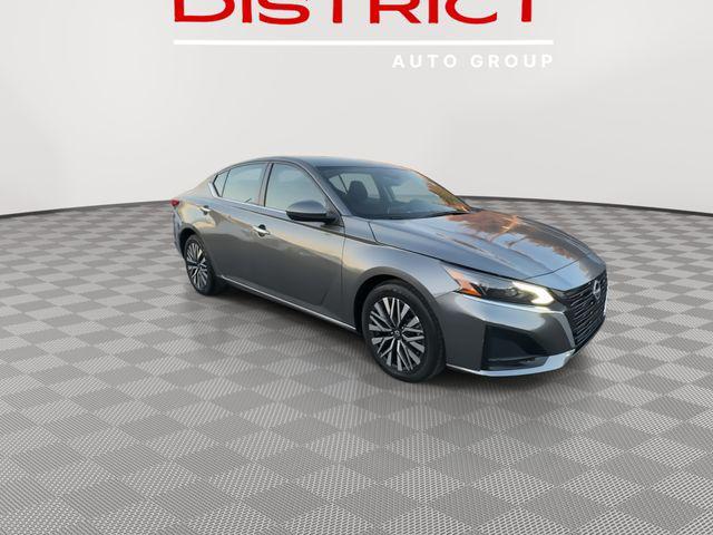used 2023 Nissan Altima car, priced at $17,950