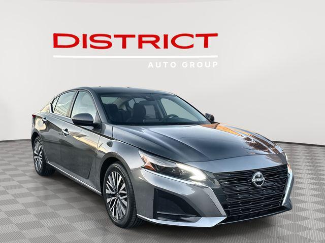 used 2023 Nissan Altima car, priced at $17,950
