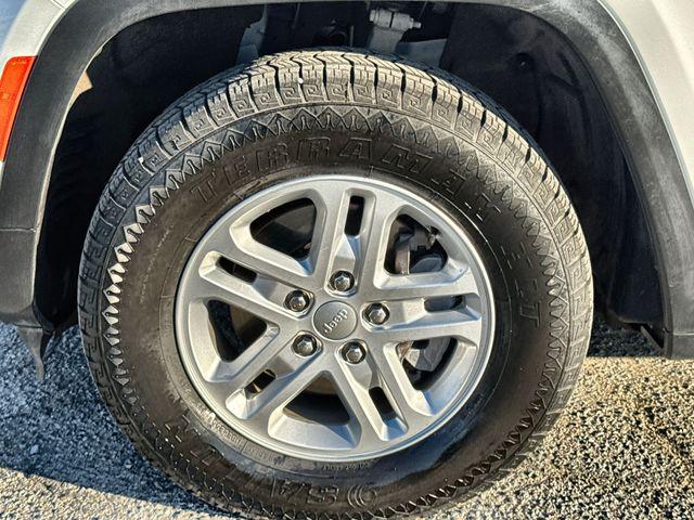 used 2024 Jeep Grand Cherokee car, priced at $23,850