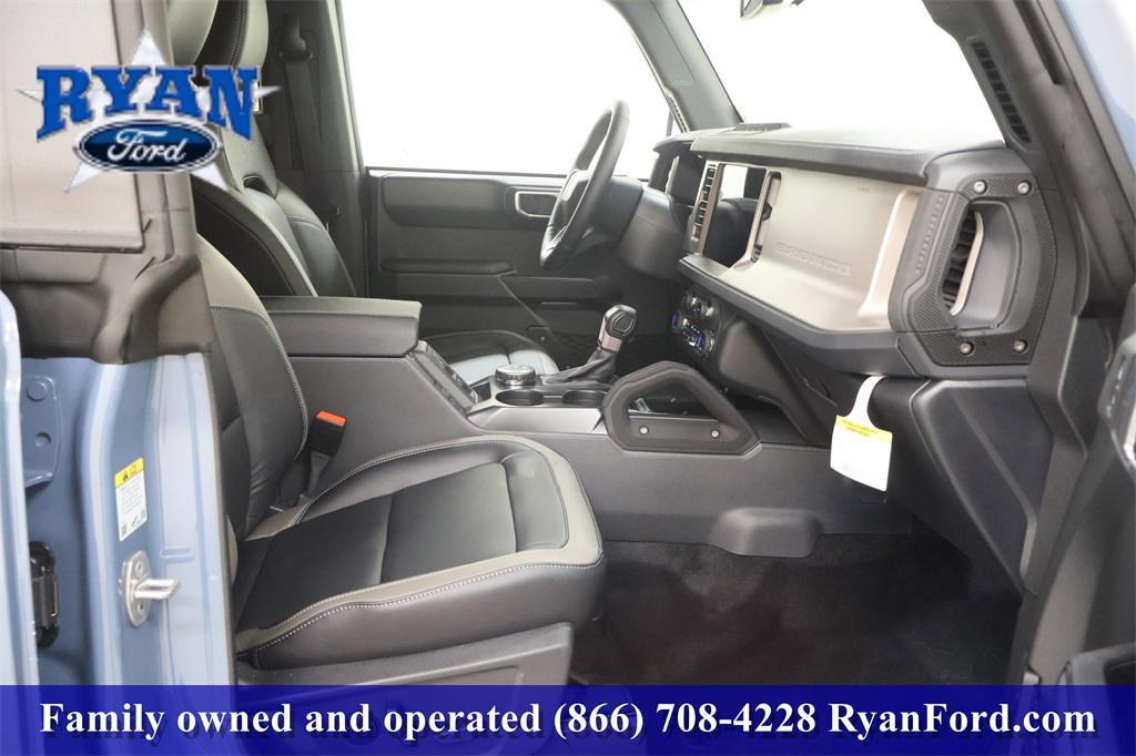 new 2025 Ford Bronco car, priced at $52,044