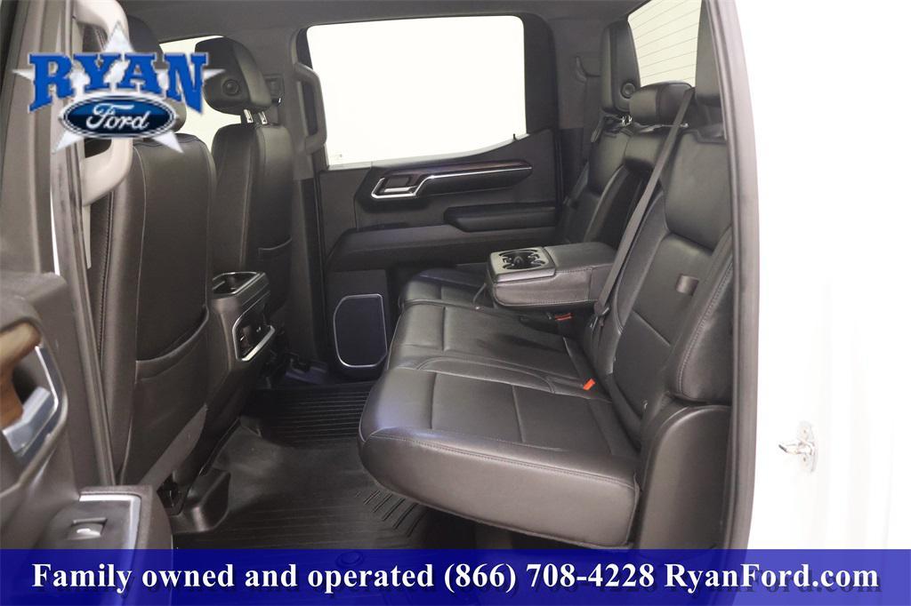 used 2022 GMC Sierra 1500 car, priced at $35,495