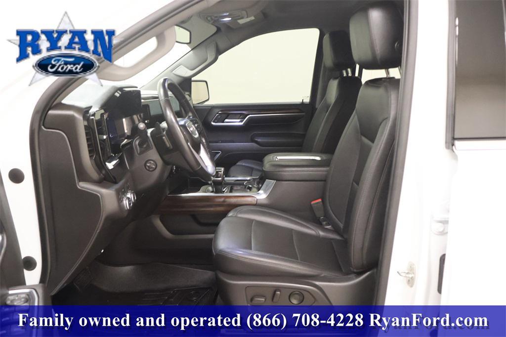 used 2022 GMC Sierra 1500 car, priced at $35,495