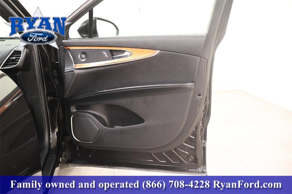 used 2020 Lincoln Nautilus car, priced at $24,495