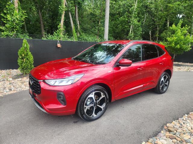 used 2023 Ford Escape car, priced at $24,900