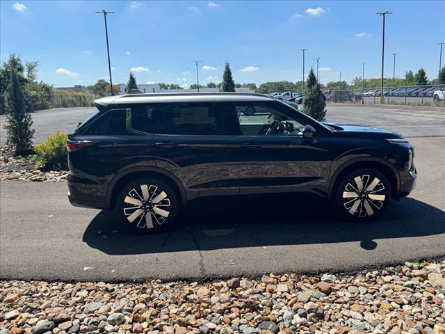 new 2025 Mitsubishi Outlander car, priced at $41,035