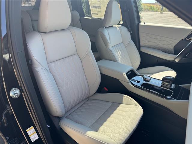 new 2025 Mitsubishi Outlander car, priced at $41,035