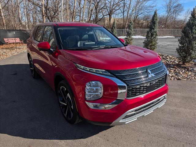 used 2024 Mitsubishi Outlander car, priced at $23,900
