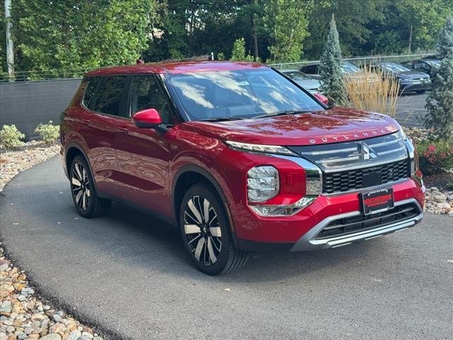 new 2025 Mitsubishi Outlander car, priced at $35,595