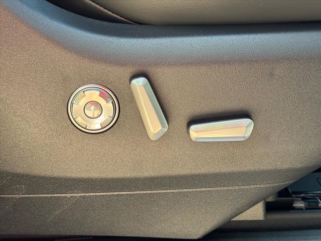 new 2025 Lincoln Navigator L car, priced at $106,458