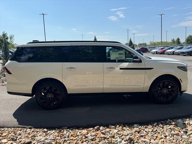 new 2025 Lincoln Navigator L car, priced at $106,458