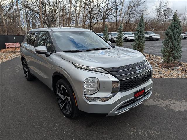 used 2024 Mitsubishi Outlander car, priced at $24,900