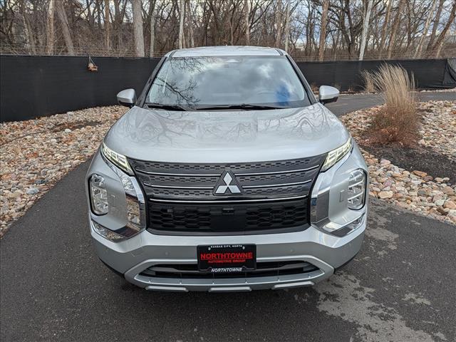 used 2024 Mitsubishi Outlander car, priced at $24,900