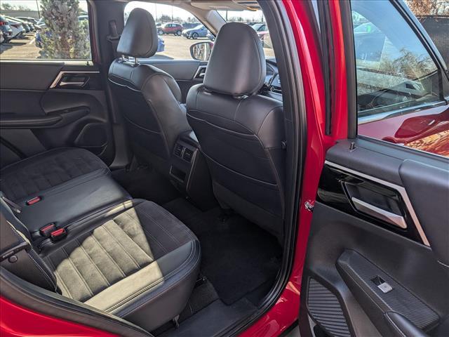 used 2024 Mitsubishi Outlander car, priced at $23,900