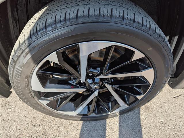 used 2024 Mitsubishi Outlander car, priced at $23,900