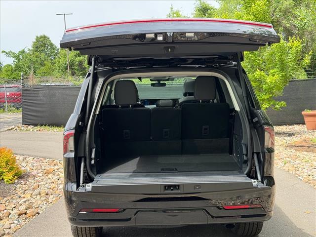 new 2026 Lincoln Navigator car, priced at $95,959